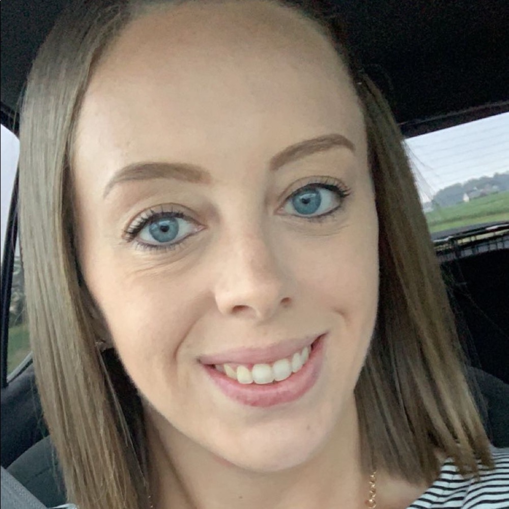 Meet your Posher, Ashley